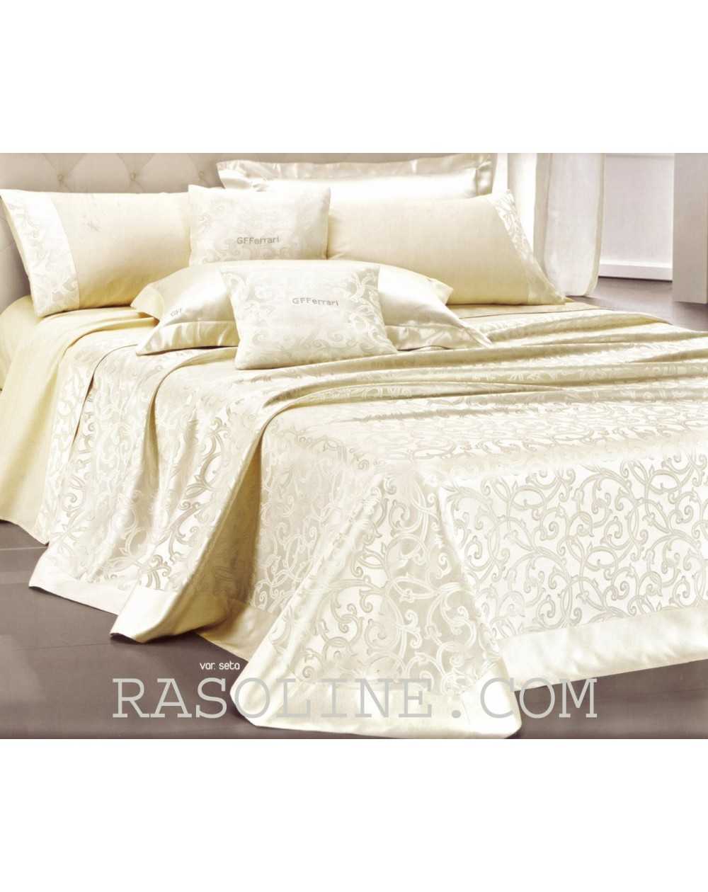 Super King Size BedSpread in Jacquard " IRIS " Ivory